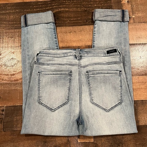 Liverpool Charlie Crop Wide Rolled Cuff Jeans - Picture 5 of 9